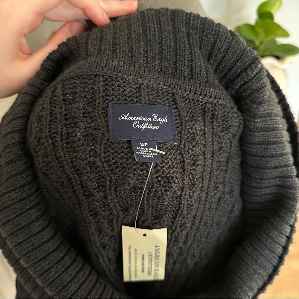 NWT American Eagle Sweater - Picture 5 of 5